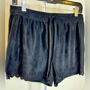 Garage faux suede black eyelet design elastic waist lightweight shorts Large EUC